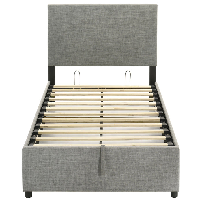 Reeves Queen Bed