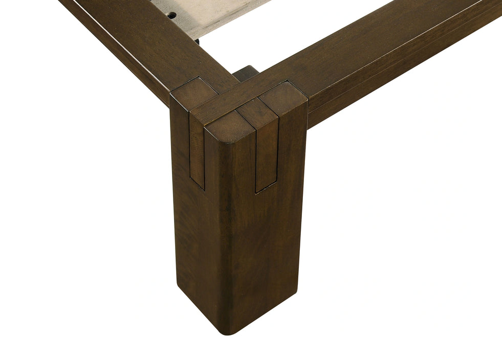 Gislen Queen Bed