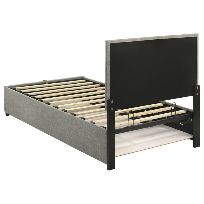Reeves Queen Bed