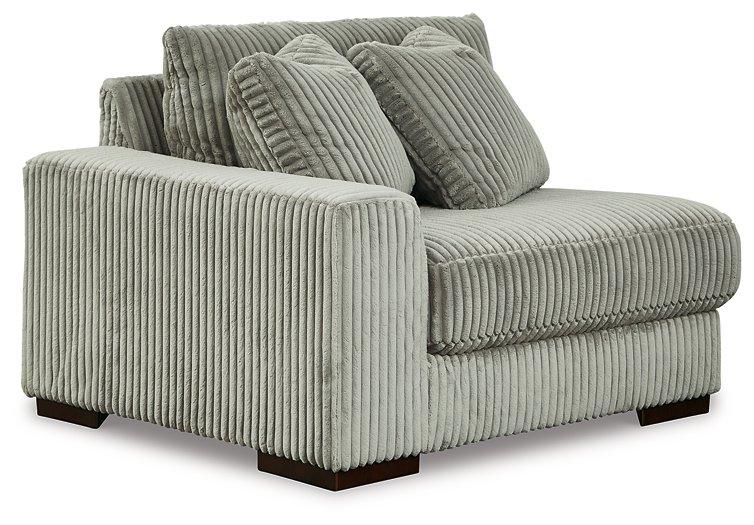 Lindyn Sectional Sofa - Furniture Warehouse Direct (Victoria, TX)