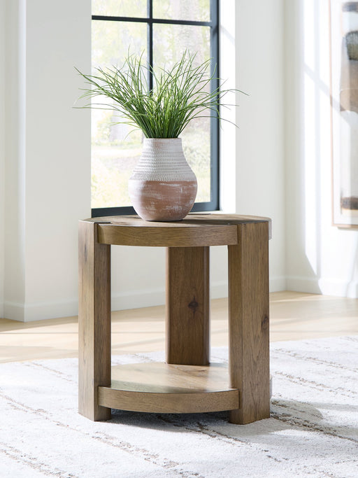 Flangren End Table - Furniture Warehouse Direct (Victoria, TX)