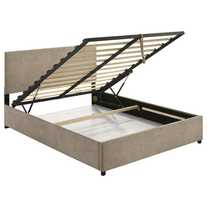Reeves Queen Bed
