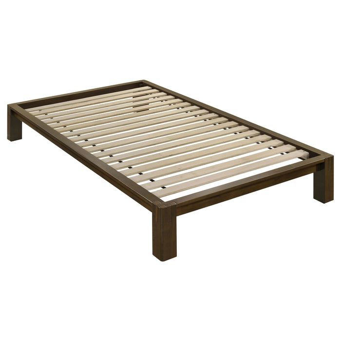 Gislen Queen Bed