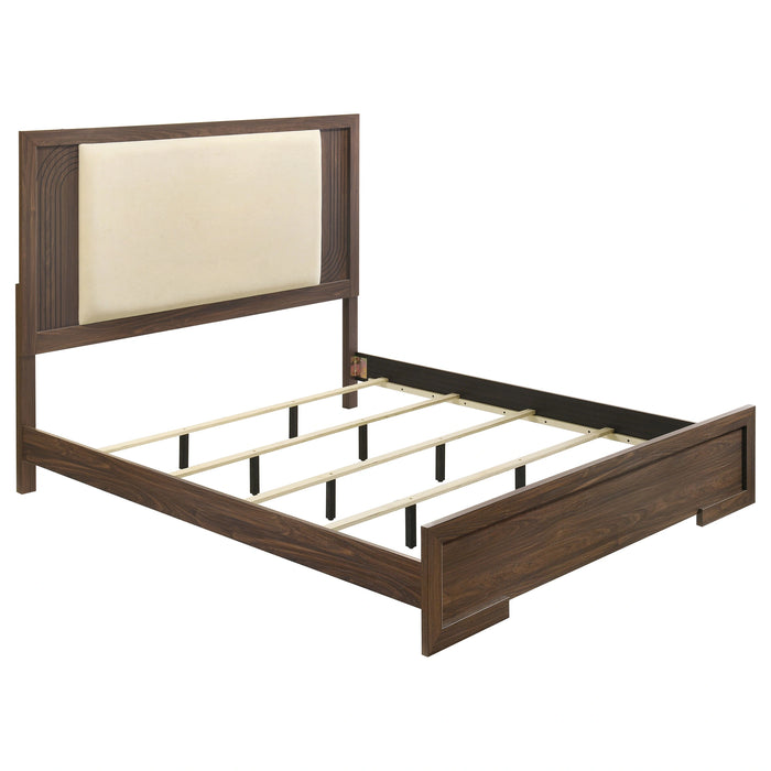 Etienne Queen Bed